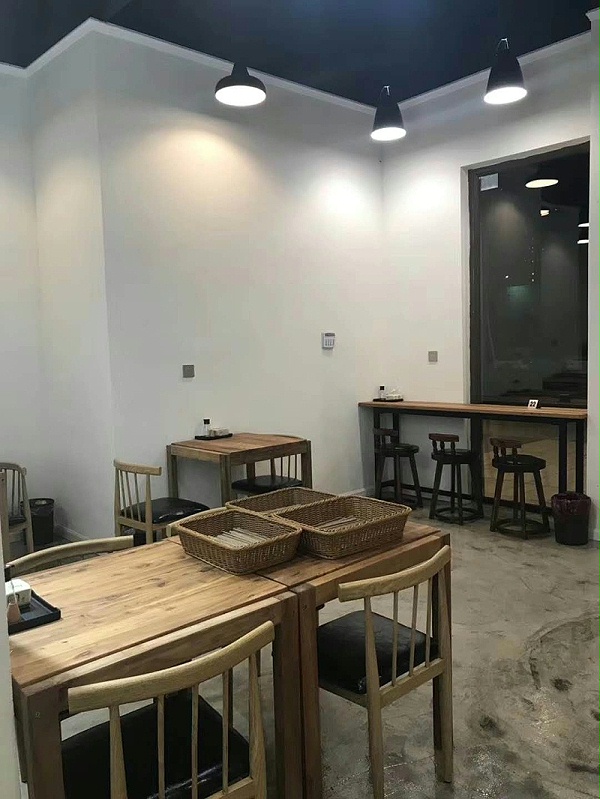 面馆桌椅定做