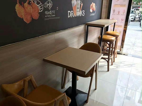炸鸡店时尚餐桌椅