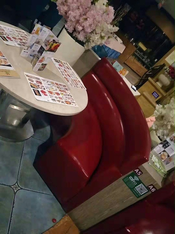 餐厅半圆卡座沙发