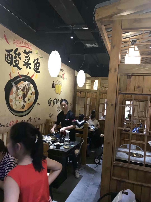火锅店桌椅