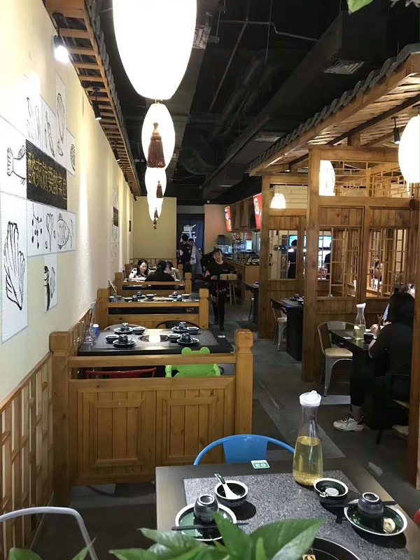 火锅店桌椅