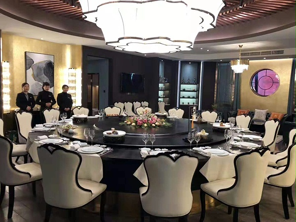 酒店电动餐桌椅