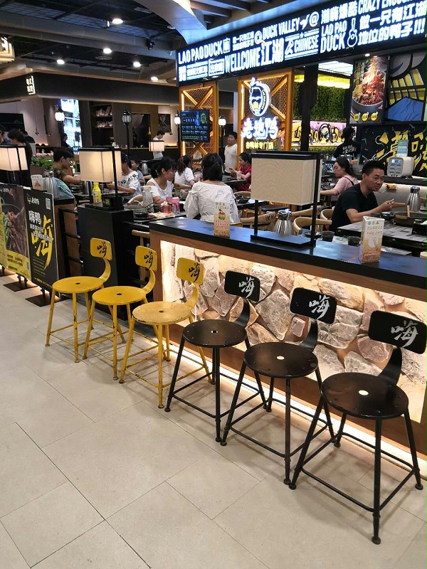 火锅店桌椅