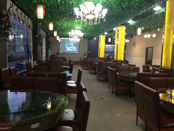 饭店桌椅