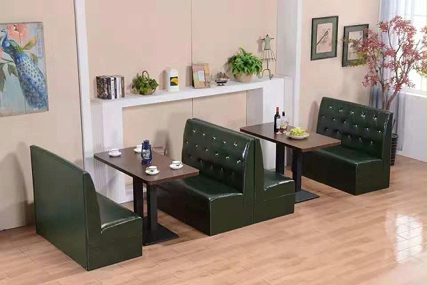 卡座沙发