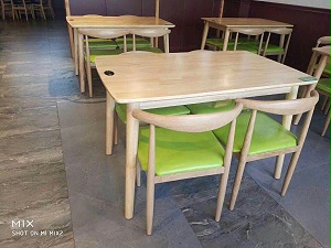 实木餐厅家具