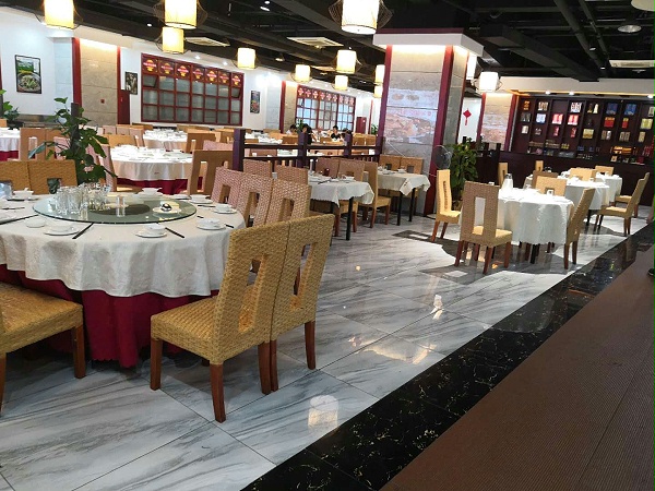 酒店桌椅