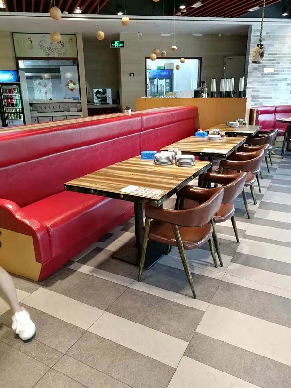 餐厅桌椅