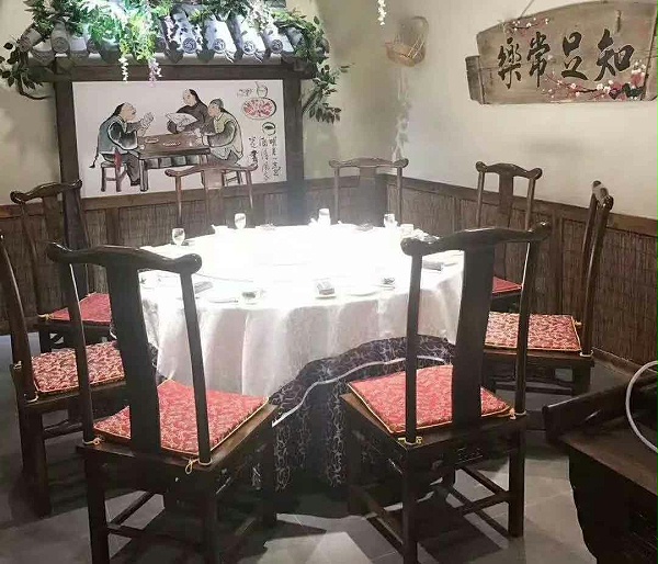 饭店桌椅