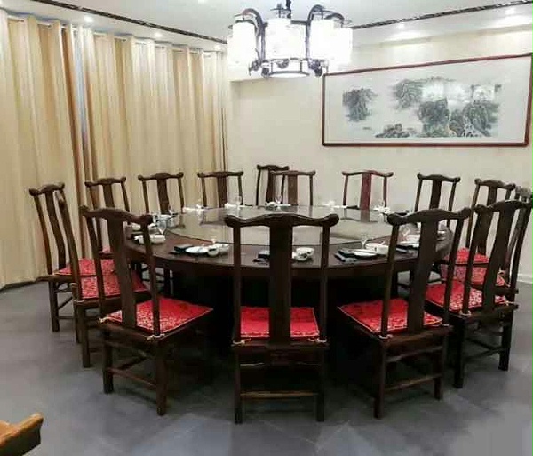 饭店桌椅