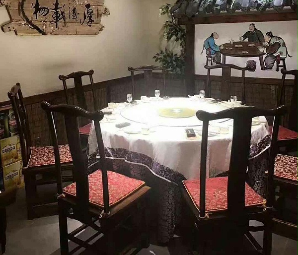 饭店桌椅