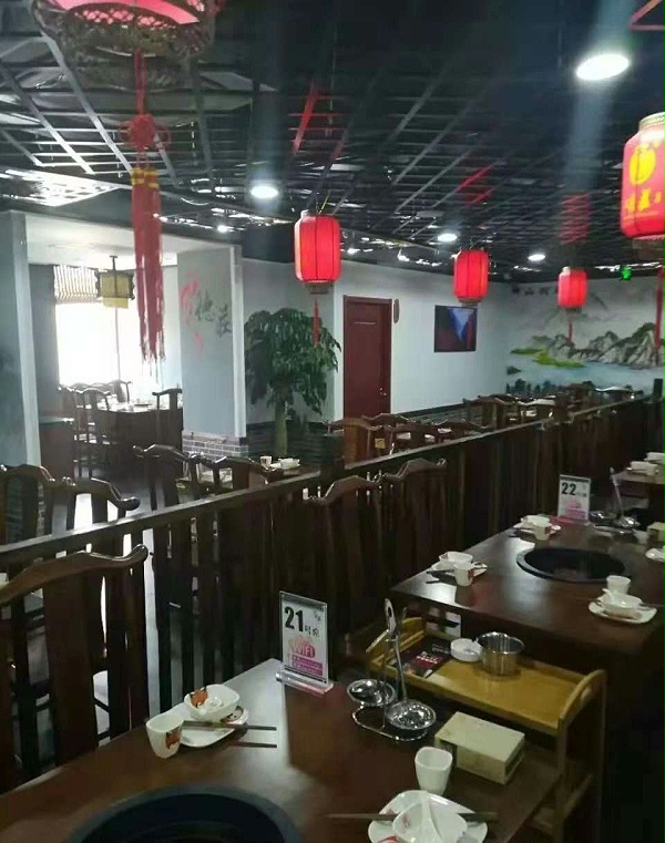 火锅店桌椅