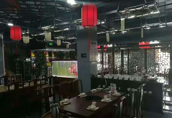 火锅店桌椅