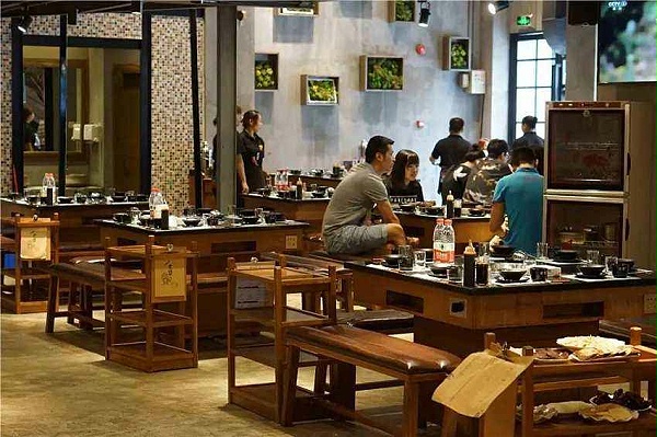 火锅店桌椅