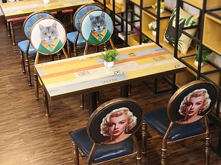 咖啡店桌椅