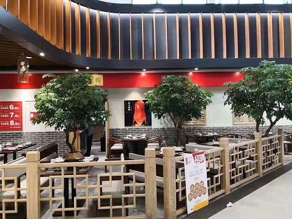 餐饮桌椅