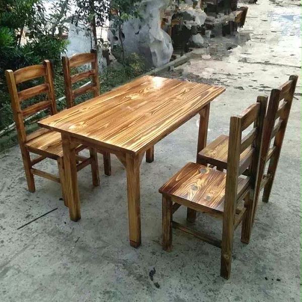 炭烧实木桌椅