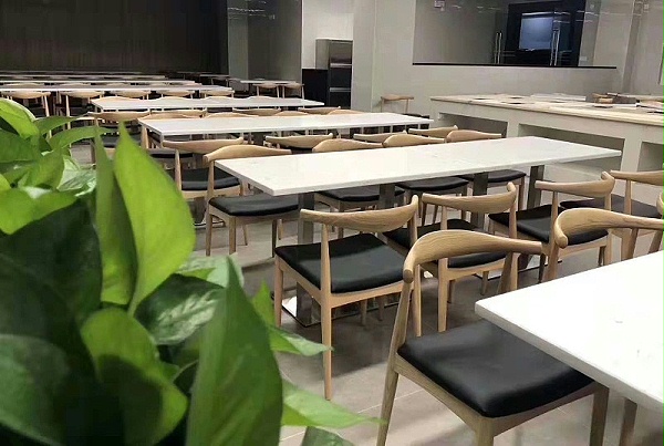 学校食堂餐桌椅