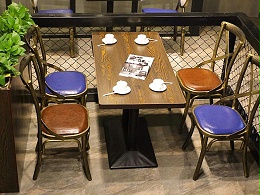 小吃店麻辣烫桌椅，餐馆快餐桌椅，商用主题工业风桌椅组合，简约休闲