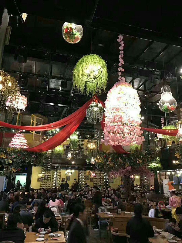 餐厅桌椅