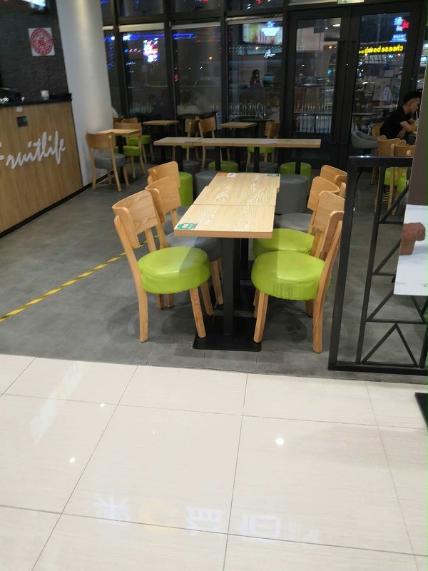 奶茶店休闲餐桌椅