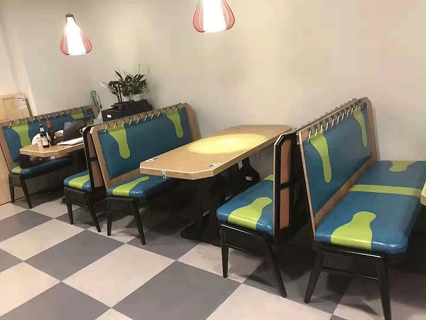 餐饮桌椅定做