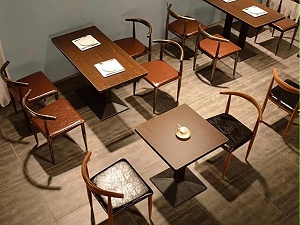 主题餐厅桌椅厂家