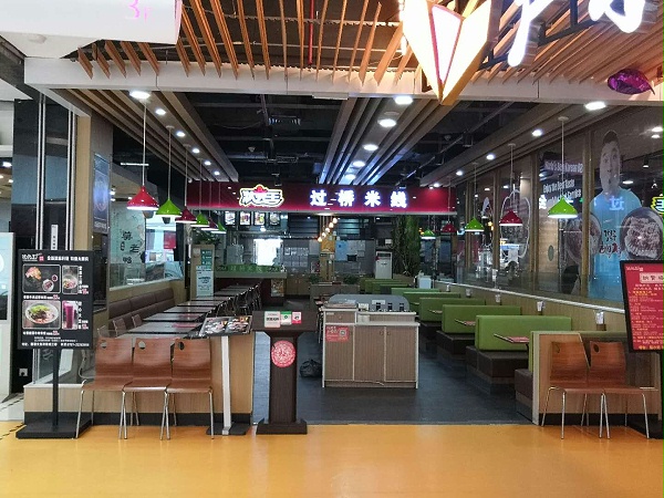 快餐店桌椅