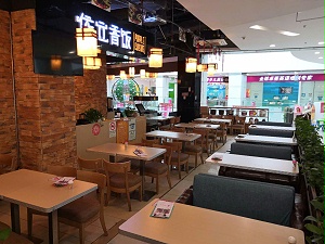 餐厅桌椅