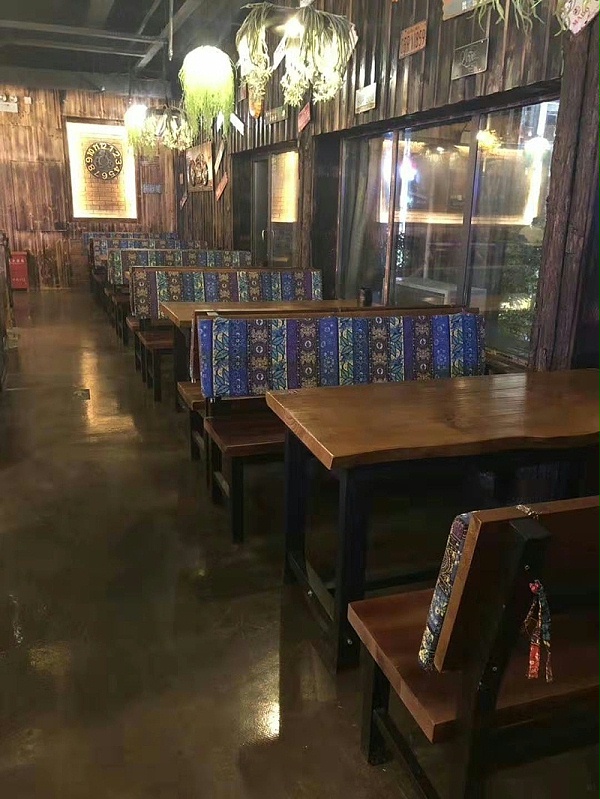 金属餐桌椅定做